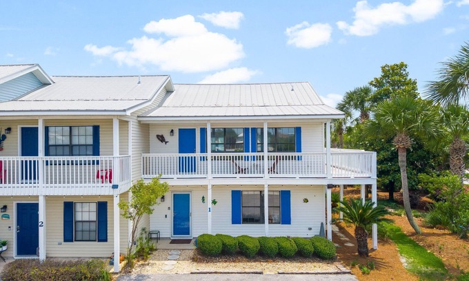 Seacrest House | Spacious 30A Townhome with Private Beach Access 50ft Away