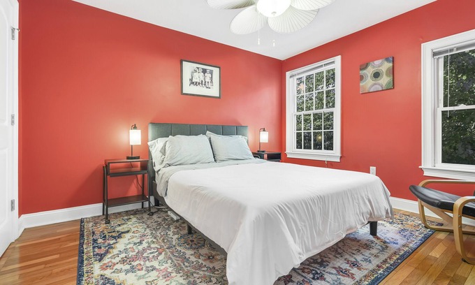Allston House | Spacious 4 Bed/2.5 Bath Condo with Large Kitchen, Free Parking - Pet Friendly!