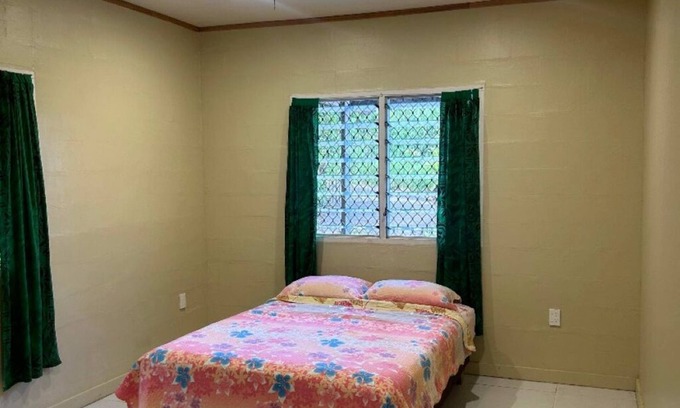 Apia House | Spacious 4-bedroom house in Tiapapata Heights overlooking a beautiful forest