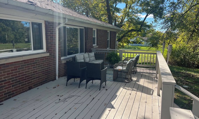 North Canton House | Spacious 4-bedroom house in charming North Canton with AC, WiFi
