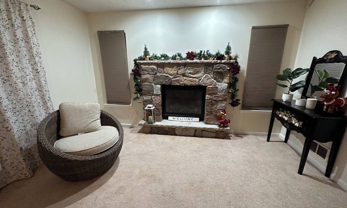 Long Pond House | Spacious 5-bedroom house in delightful Long Pond with AC, WiFi