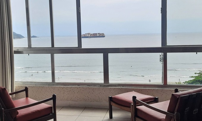 Embare Apartment | Spacious and charming apartment facing the sea