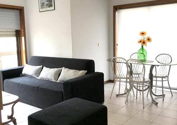 Viana do Castelo Apartment | Spacious apartment with sea view in Viana do Castelo, 90 m²