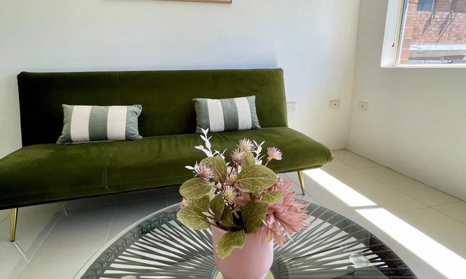 Ryde Apartment | Spacious apartment in convenient location