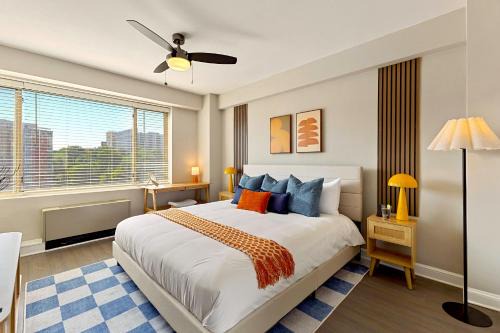 Radnor - Fort Myer Heights Apartment | Spacious Arlington Escape - Metro & Free Parking