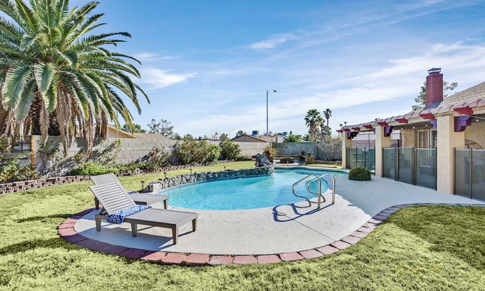 Spring Valley House | Spacious Backyard w/Entertainment. Pool + Fire Pit & Pet Friendly!