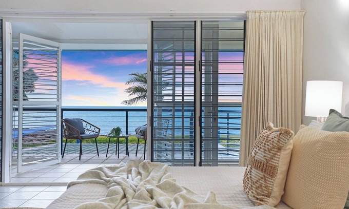 Cullen Bay Apartment | Spacious Beachside Retreat, Plunge Pool + Patio