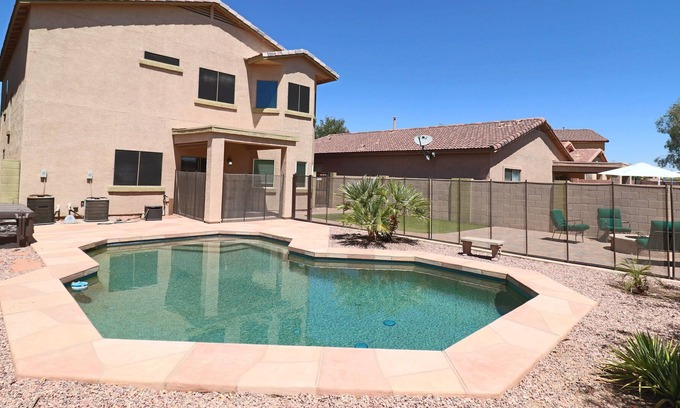 Surprise Farms House | Spacious Beautiful private home w/great pool