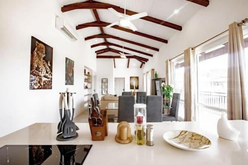 Las Escobas del Venado Apartment | Spacious Bright & Airy Penthouse C at Playa Venao