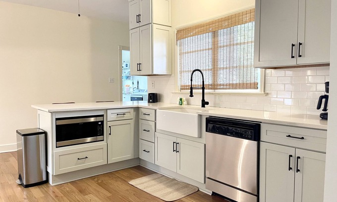Covington House | Spacious bungalow within walking distance to downtown Covington!