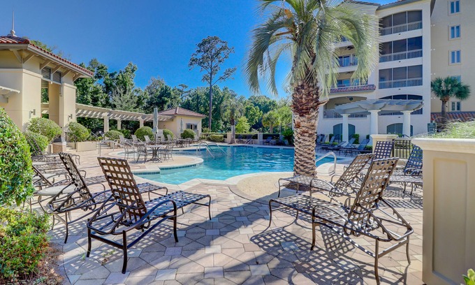 Shelter Cove Condo | Spacious Condo w/Free WiFi, Private Balcony, Washer/Dryer, Shared Pool & Hot Tub
