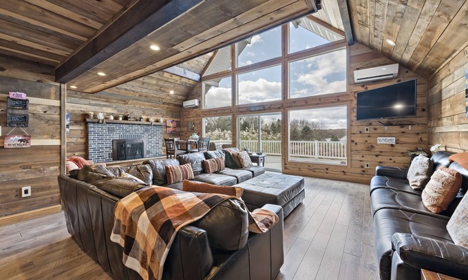 Jim Thorpe House | Spacious-Cozy Cabin-Jim Thorpe-Sauna-Game Room-Fireplace-Pool-Lake-Beach-Slopes
