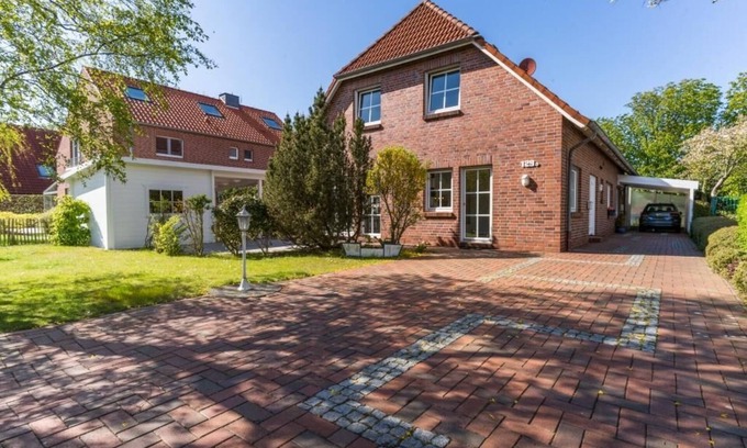 Borkum House | Spacious DHH with terrace/garden/top location on the south beach