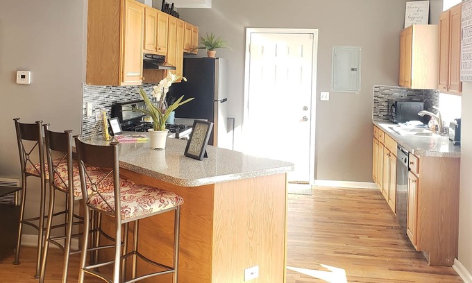 Grand Boulevard Condo | Spacious Duplex Condo/3BR/2.5 Bath