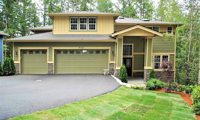 Sammamish House | Spacious, family friendly, peaceful, near golf course, Microsoft & Marymoor Park