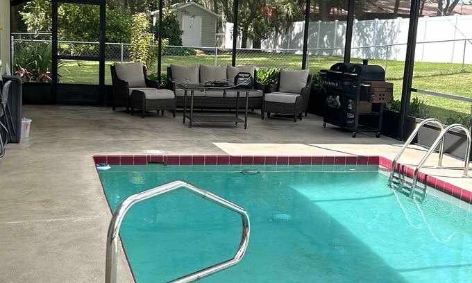 Sebring House | Spacious Family friendly home across from Lake Jackson, near downtown Sebring.