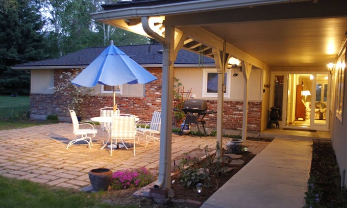 Reno House | Spacious Family Friendly Home in Reno/Tahoe Area