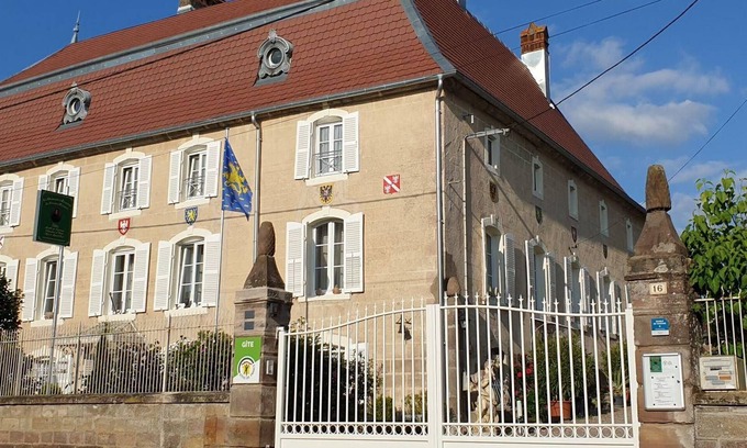 Mersuay Cottage | Spacious historic house for 12, near nature