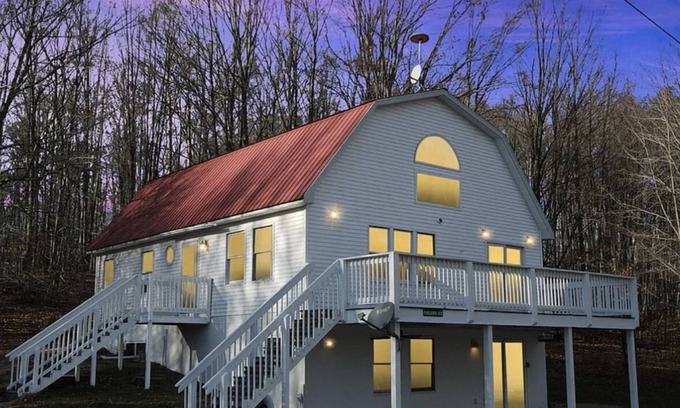 Alanson House | Spacious home, 12 miles from Nubs Nob, Harbor Springs surrounded by forest.