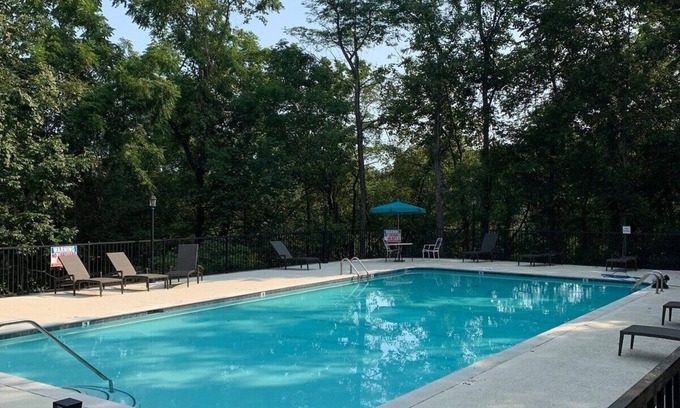 Bellevue Apartment | Spacious Home Away from home in West Nashville