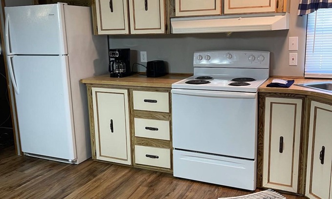 Sardis House | Spacious home located minutes from spillway at sardis lake