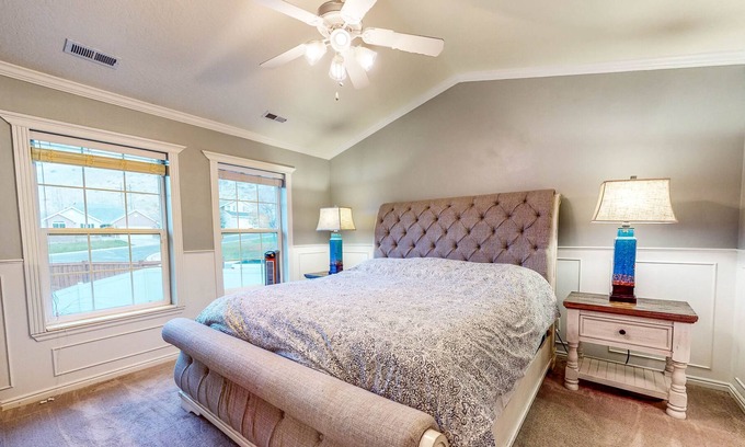 Springville House | Spacious Home near Adventures - Home Office, Full Kitchen, Dog-Friendly