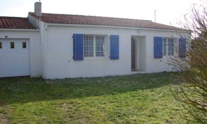 Barbatre House | Spacious house in Barbâtre, near beach, pets allowed