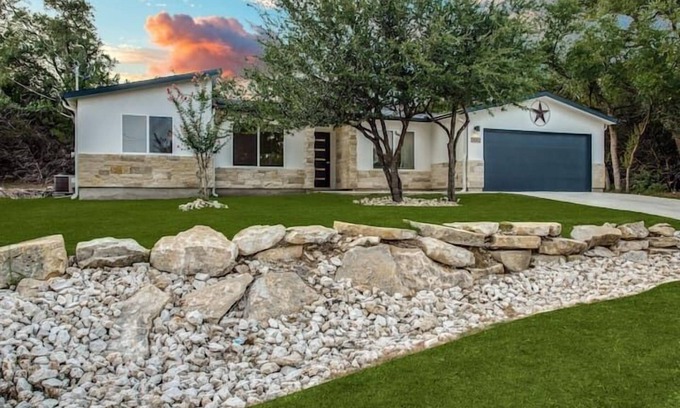 Lago Vista House | Spacious Lake Travis getaway with boat parking