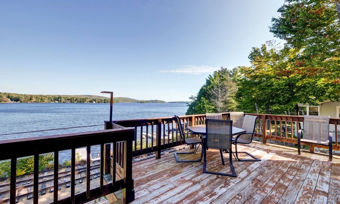 Dedham House | Spacious Lakefront Home on Beautiful Green Lake