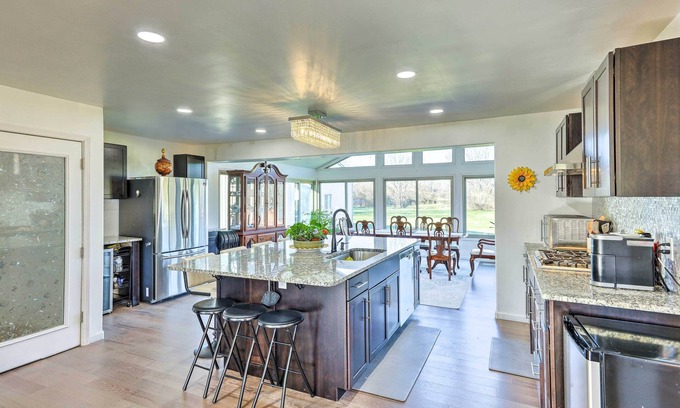 Lindenwald House | Spacious Liberty Township Home w/Large Yard!
