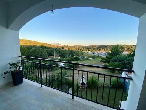 Vintijan Apartment | Spacious, Newly Renovated, Marina Views Apartment Pula