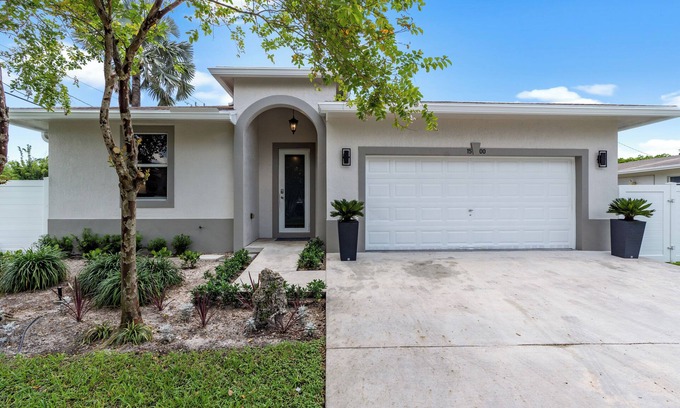 River Oaks House | Spacious open floor plan for today’s busy lifestyles.