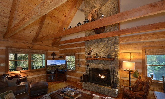 Seven Devils Cabin | 🍁Spacious Pvt 3-Level 2-Deck Cabin🍁2Grt Rm/2K/1Q/2Bunk🍁Updated🍁Mins to Boone