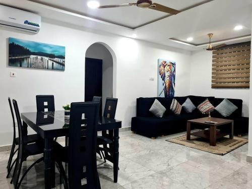 Adenta Apartment | Spacious Quiet & Cozy- Close to Highway-Parking
