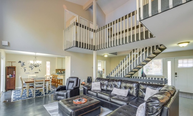 Clifton House | Spacious & Serene Lake Ridge Retreat w/Game Room!