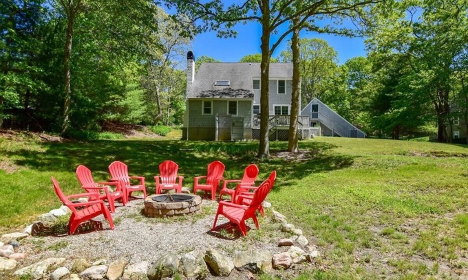 Marstons Mills House | Spacious Stone Fire Pit Game Room!