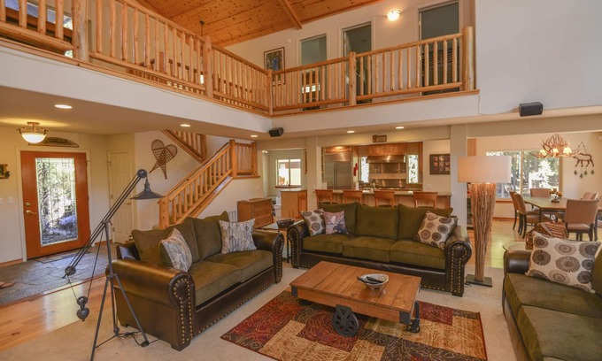 Truckee Cabin | Spacious Tahoe Donner Home | Private Hot Tub | Pool Table | HOA Beach, Gym and Pool Access