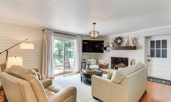Greenville - Spartanburg House | Spacious Taylors Home ~ 5 Mi to Dtwn Greenville!