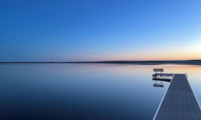 Crandon Cottage | Spacious, three bedroom cottage on beautiful Lake Metonga.