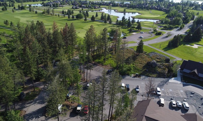 Bigfork House | Spacious Townhome w/4 King Suites near Clubhouse