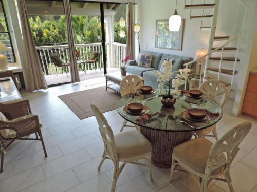 Kahuku House | Spacious Townhouse by the beach