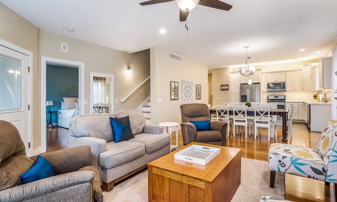Miami Park House | Spacious, two-story home with WiFi, central AC, gas fireplace, & loft game room