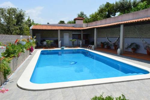 Oliveira De Azemeis Villa | Spacious Villa with Private Pool in Oliveira de Azeméis