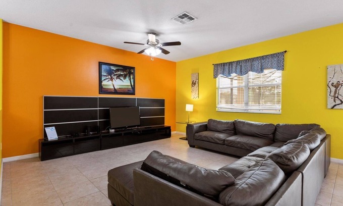 Crystal Cove Villa | ✦ Spacious Villa ✦ w/Private Pool & Disney Nearby ✦