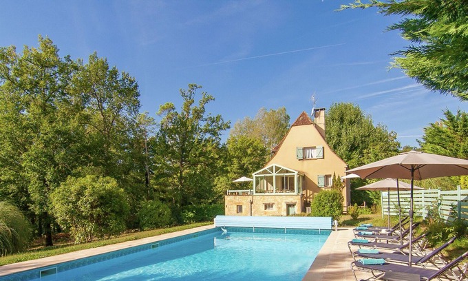 Masclat Villa | Spacious villa with heated pool, several terraces and a lot of privacy.