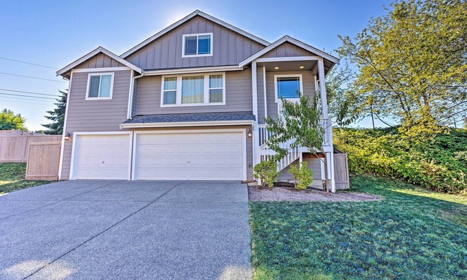 Eastside House | Spacious Washington Gem ~ 2 Mi to Tacoma Dome