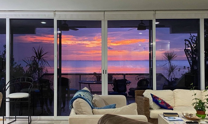 Zona Hotelera Norte Condo | Spacious Waterfront Condo with amazing Sunset Views, 3bed/2bath North Hotel Zone
