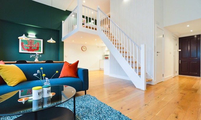 West Hampstead Apartment | Spacious West Hampstead Apartment by Concept Apartments