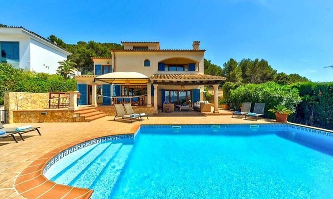 Santa Ponsa Ski Chalet | SPECIAL OFFERBeautiful villa, stunning views discount from 20 aug til 3rdsept