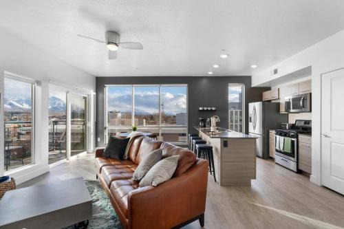 Downtown Salt Lake City Apartment | Spectacular Central City 2BD2BA